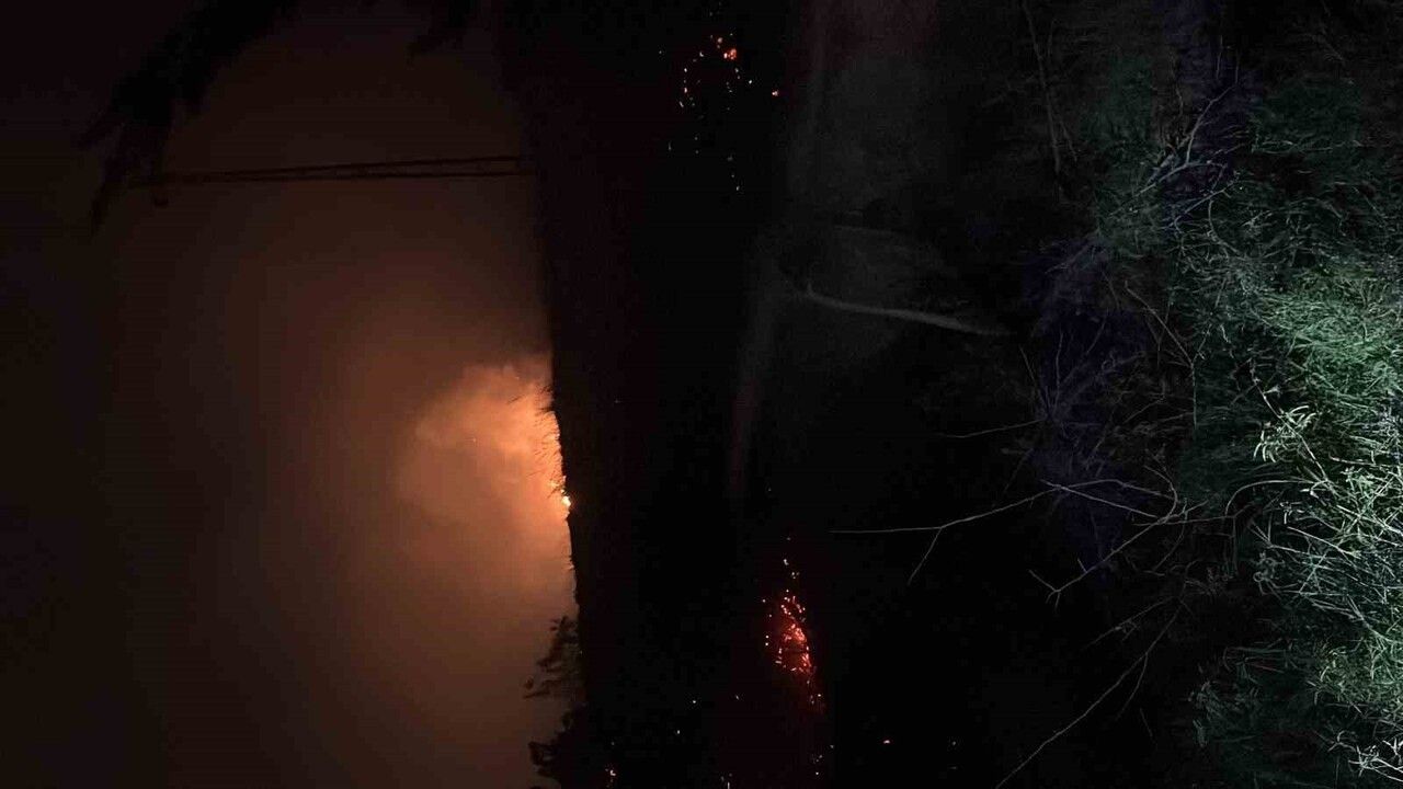 Hatay'da Otluk Yangını Kontrol Altına Alındı