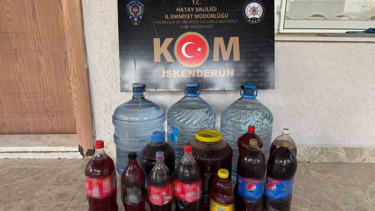 Hatay'da Yılbaşı Öncesi Uyuşturucu Operasyonu: 1020 Litre El Yapımı Alkol Ele Geçirildi