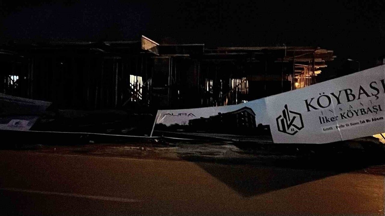 Hatay'daki Kuvvetli Fırtına Hayatı Olumsuz Etkiledi