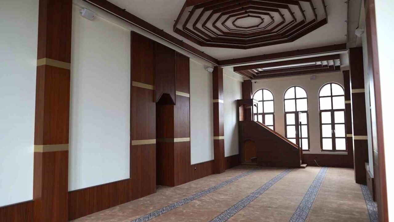 Hayrat Cami Açılışına Sayılı Günler Kaldı