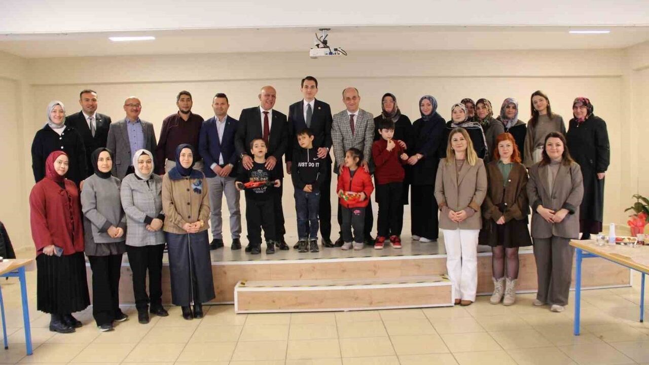 Hisarcık Kaymakamı Erkan Atam, Dünya Engelliler Günü'nde Farkındalık Vurgusu Yaptı