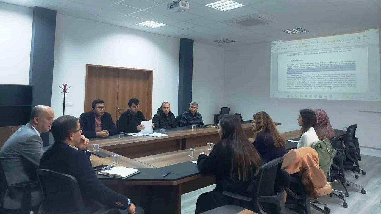 Hisarcık'ta Branş Öğretmenleri Toplantıları Başladı