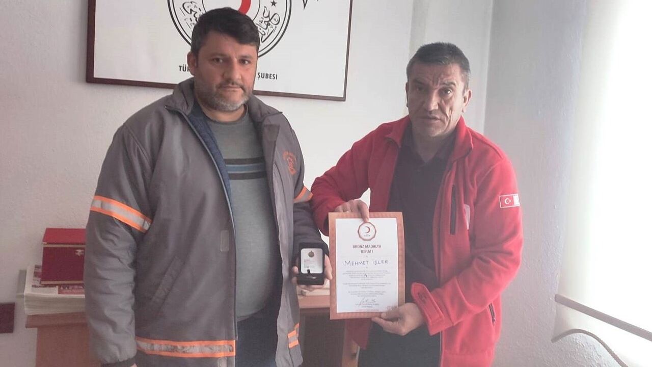 Hisarcık’ta Kan Bağışçısına Bronz Madalya