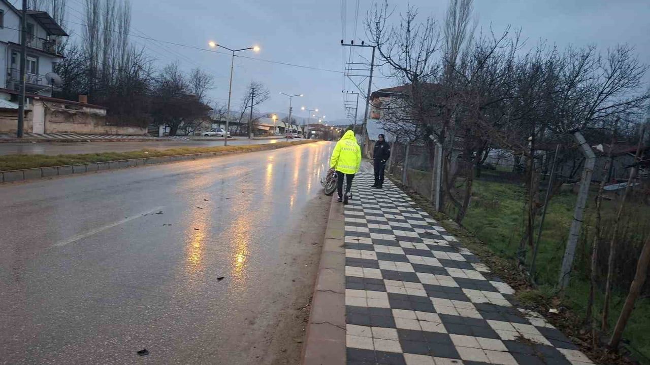 Hisarcık'ta Motosiklet Kazası: 1 Kayıp, 1 Yaralı