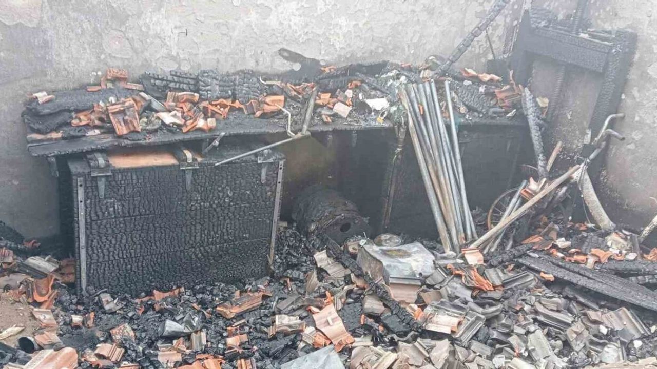 Hisarcık'ta Yangın: Deprem Konutu Kurumsal Kullanıma Kapandı