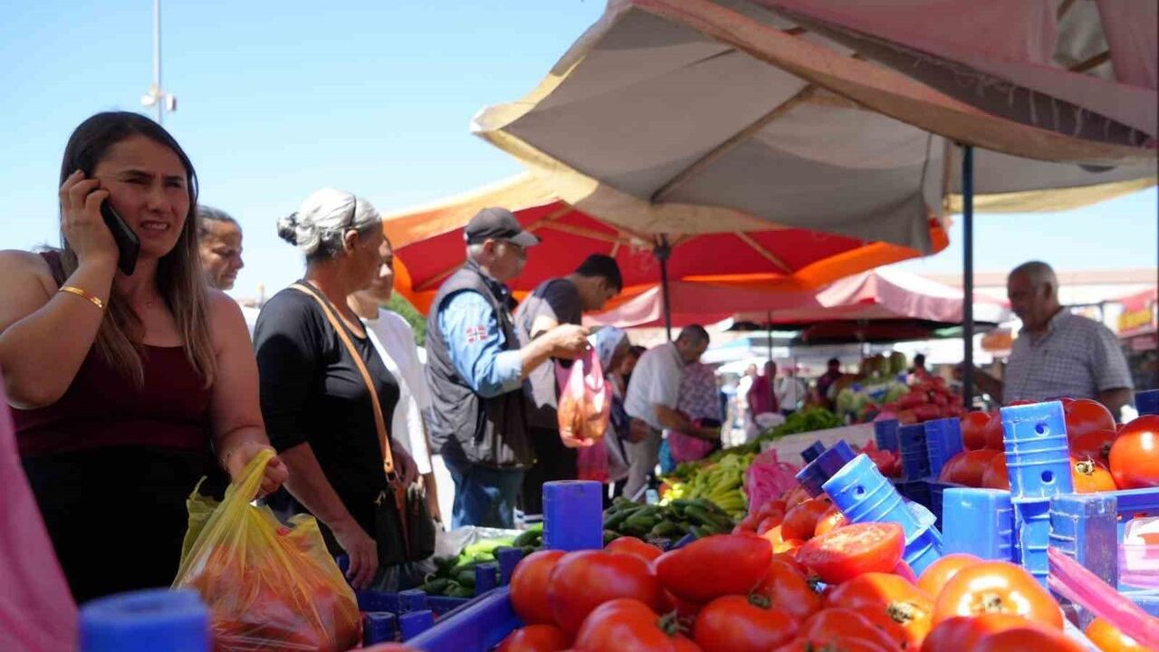 Hizmet Üretim Endeksi Ekim 2025'te Yıllık %3,4 Artış Gösterdi