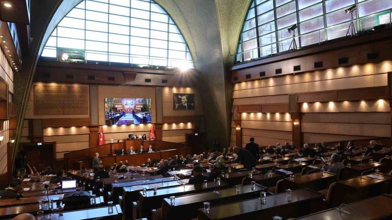 İBB Meclisi'nde İSBİKE Bisikletleri Üzerine Tartışmalar Büyüdü