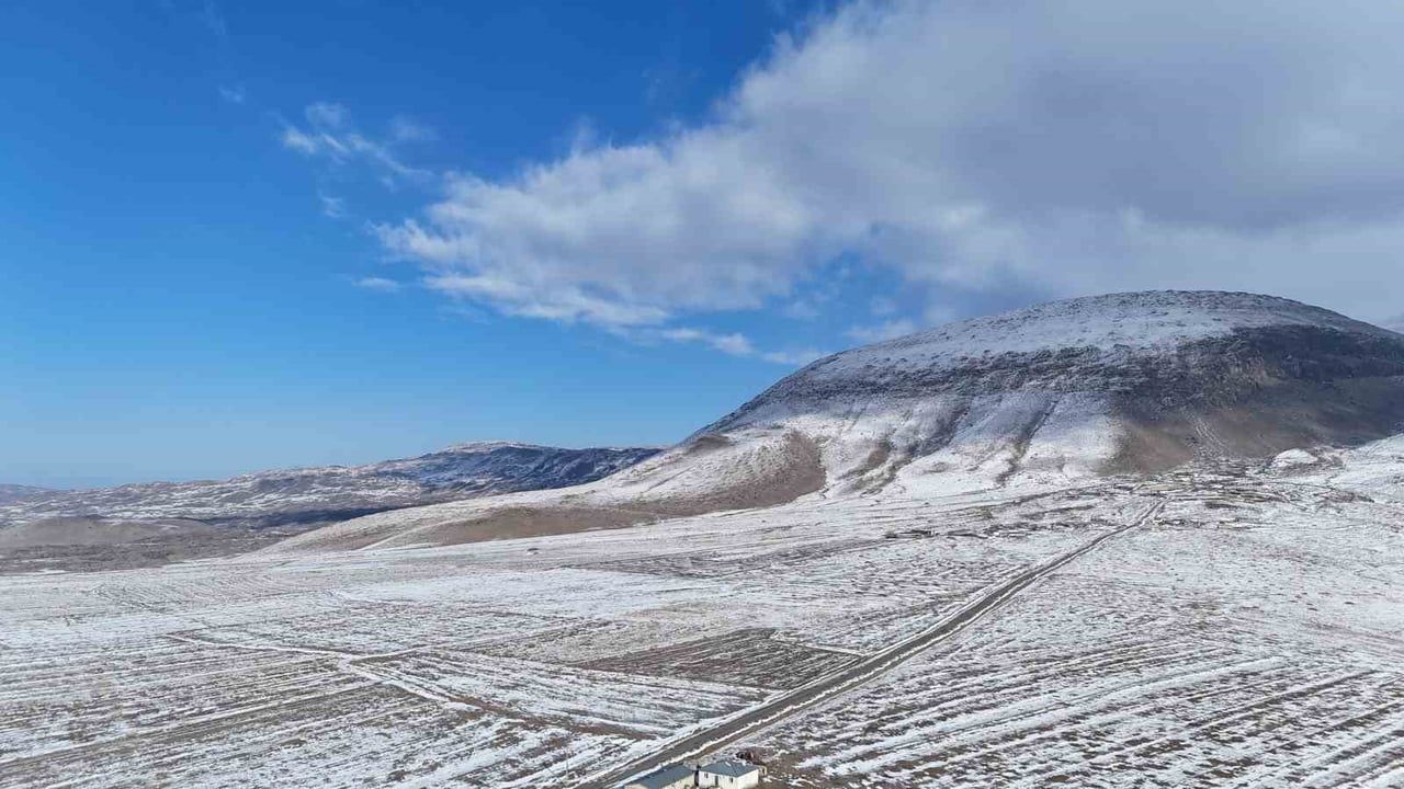 Iğdır'ın Kış Manzarası: Yüksek Kesimlerde Karla Kaplı Köyler