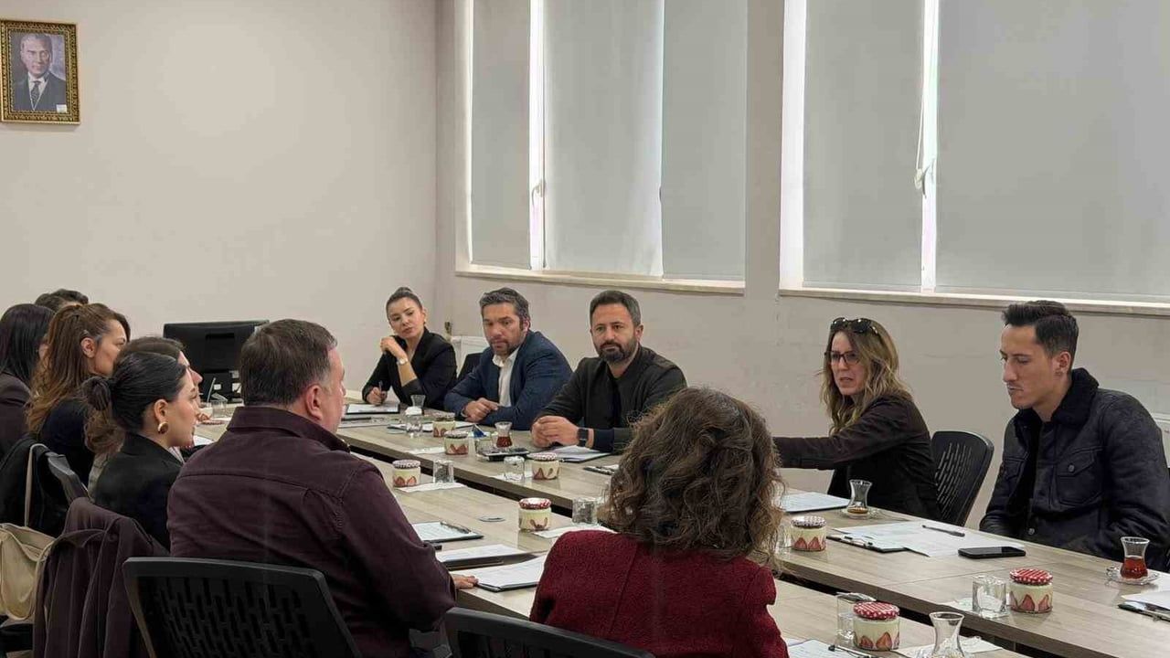 İletişim Fakültesi Öğrencilerine Sektör Odaklı Eğitim İmkanı