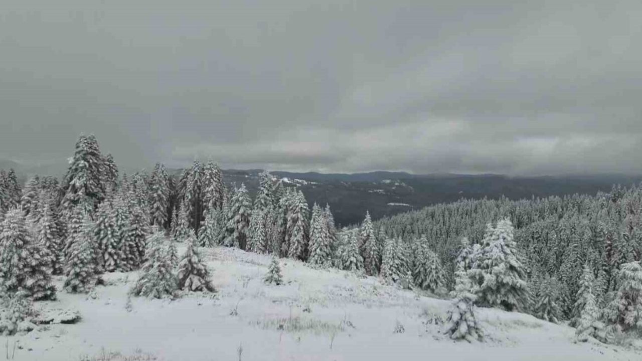 Ilgaz Dağı Beyaza Büründü: Havadan Görüntülendi