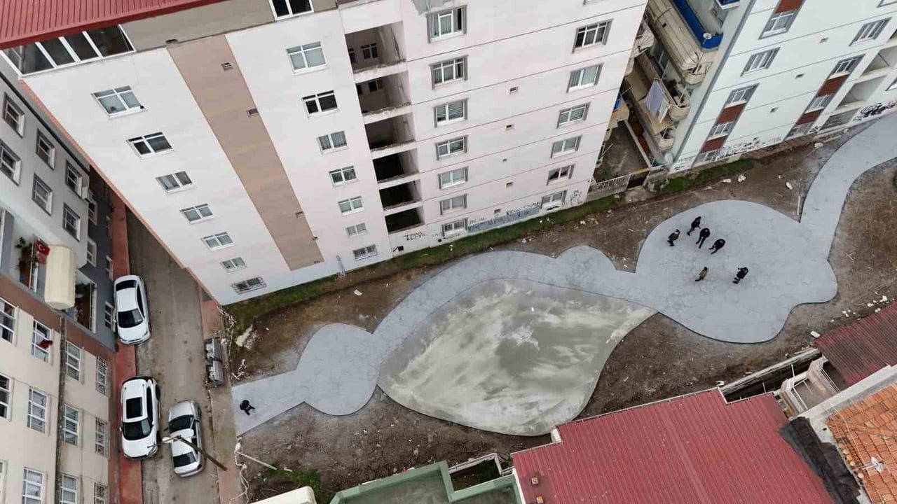 İlkadım'da Park Yenileme Çalışmaları Devam Ediyor