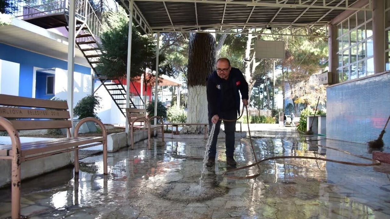 İncirliova'da Camilerde Temizlik Seferberliği