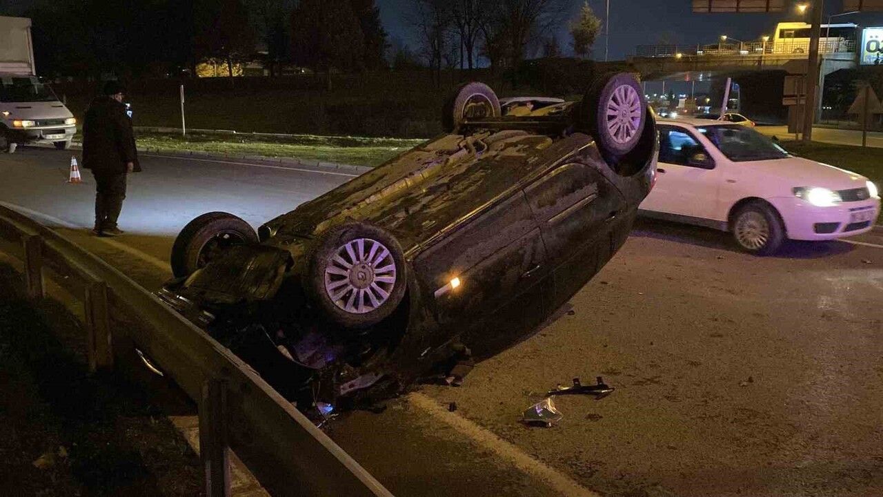 İnegöl'de Kontrolden Çıkan Otomobil Takla Attı