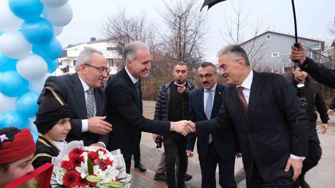 İnegöl'de Mürvet Kırcalı Özel Eğitim Anaokulu Açıldı