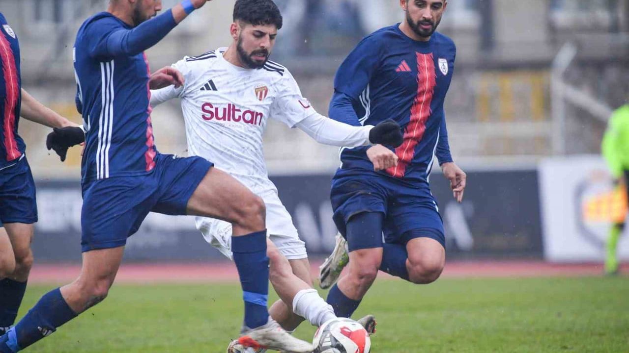 İnegölspor Altınordu'yu 3-1 Mağlup Etti