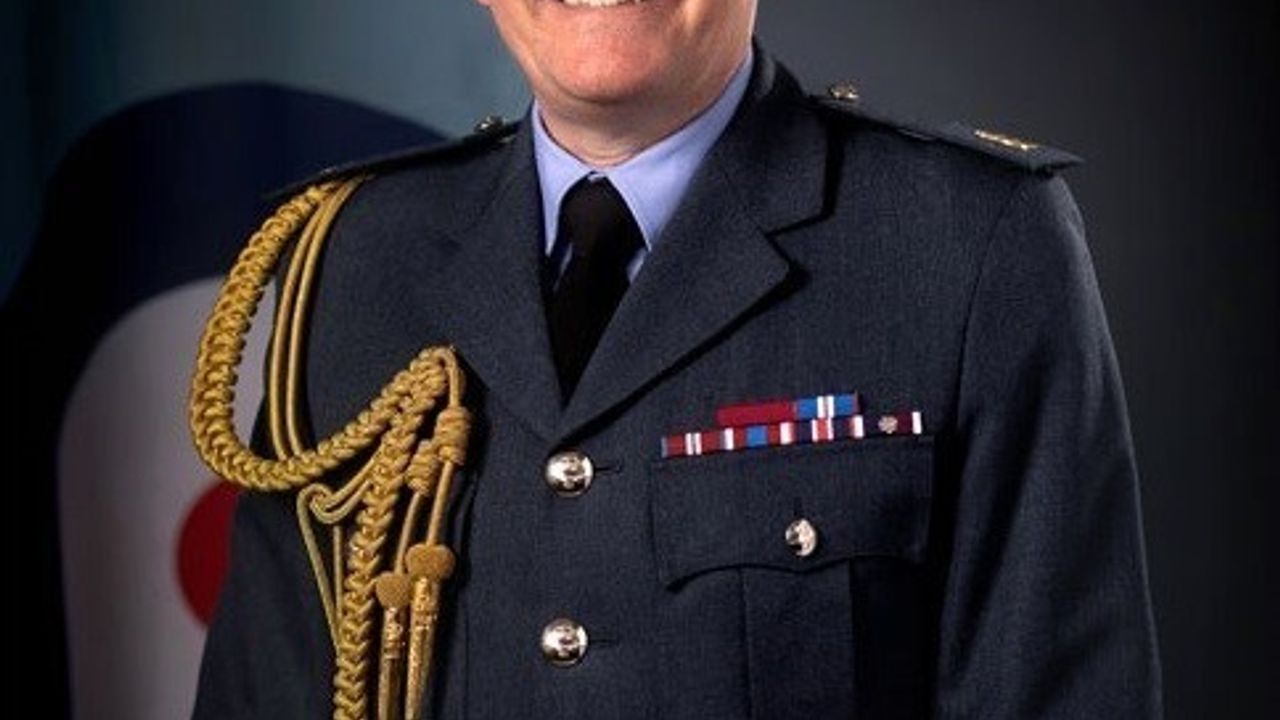 İngiltere Genelkurmay Başkanı Knighton: NATO'ya Daha Güçlü Bir Liderlik Gerekiyor