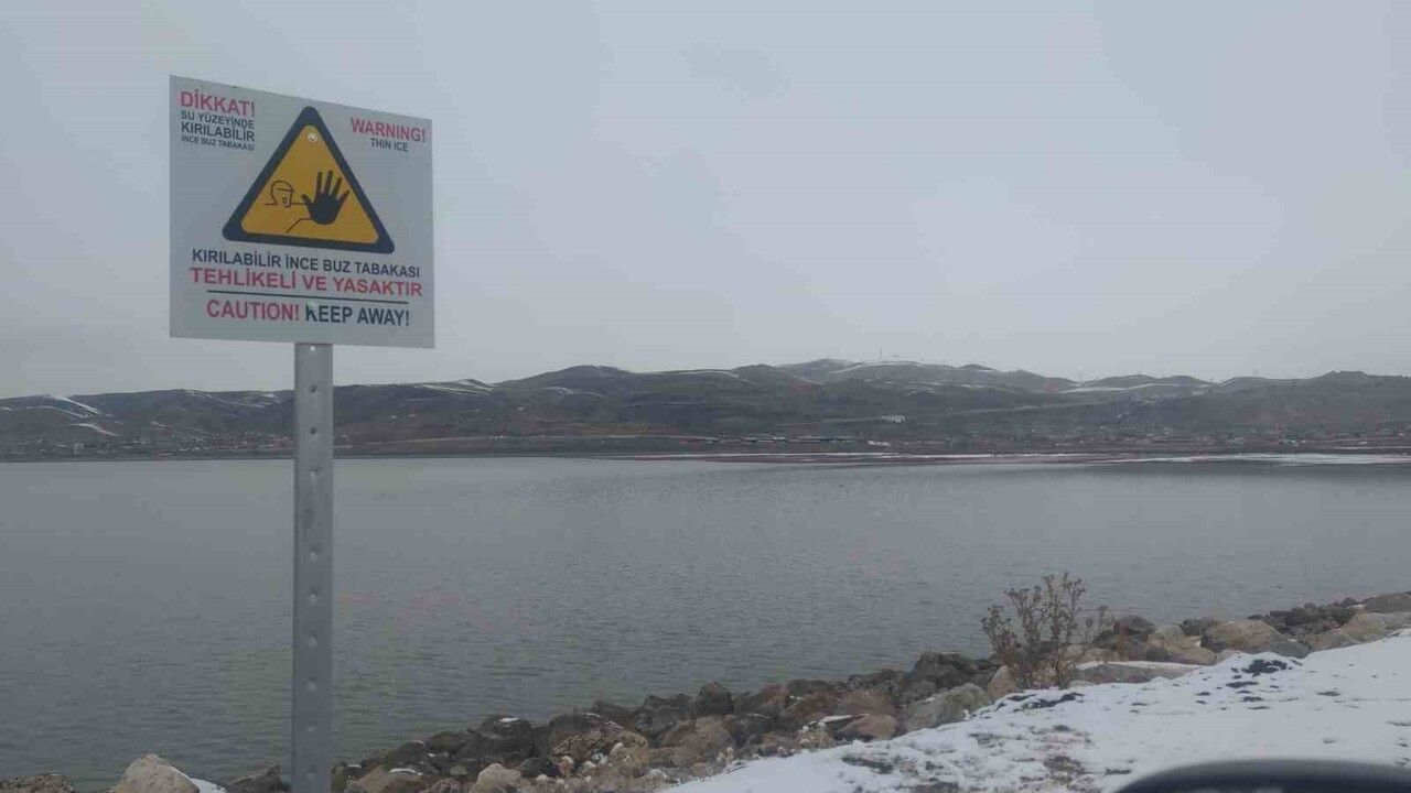 İpekyolu’nda Sıhke Göleti’ne Düşen İnek Telef Oldu