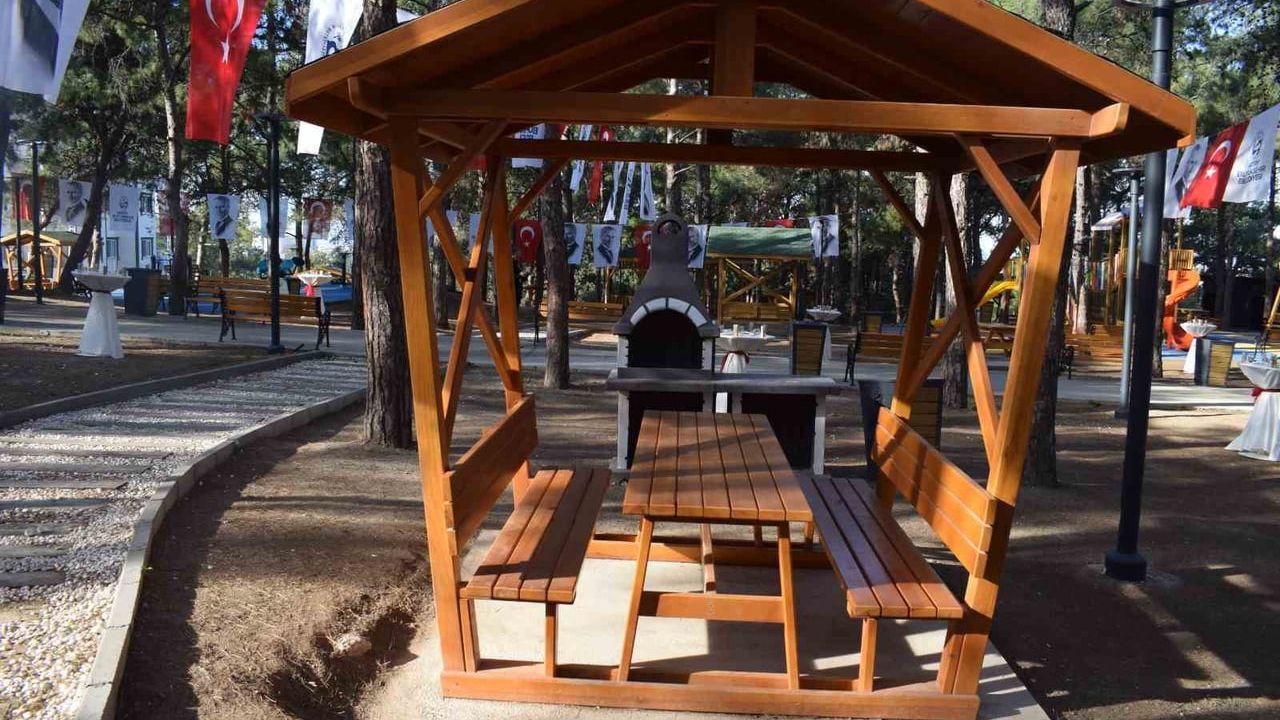 İskenderun'da Yeni Orman Parkı Açıldı