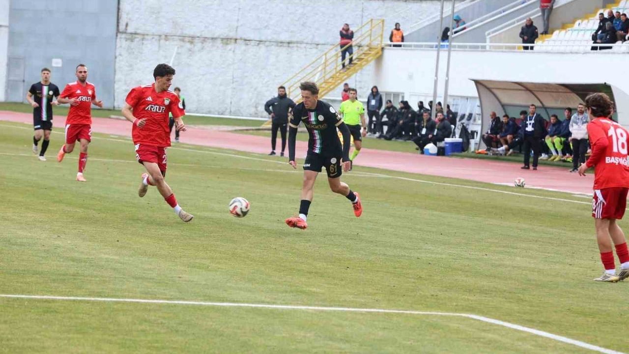 Isparta 32 Spor, Arnavutköy Belediye'ye 1-0 Yenildi