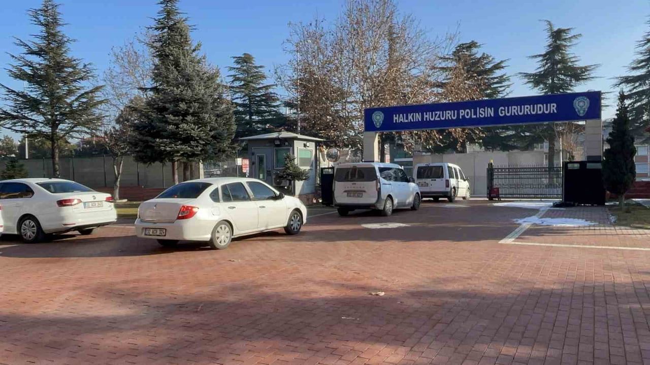Isparta'da Beyzbol Sopasıyla Saldırı: Bir Kişi Ağır Yaralandı