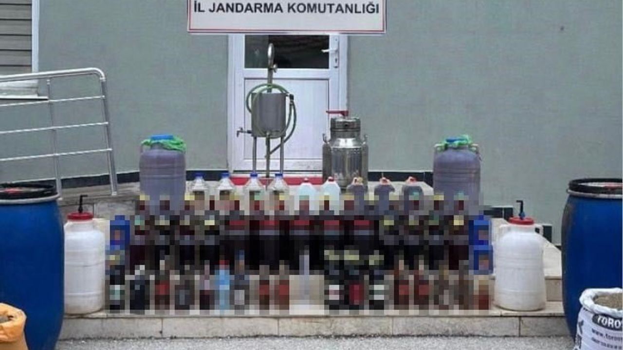 Isparta'da Kaçak İçki ve Parfüm Operasyonu: 4 Gözaltı