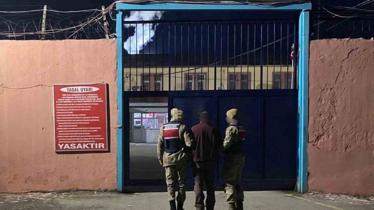 İspir'de FETÖ Üyesi Operasyonu: Firari Şahıs Yakalandı