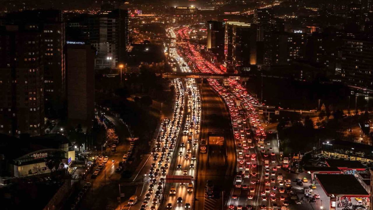 İstanbul'da Cevizlibağ Trafik Yoğunluğu Havadisleri