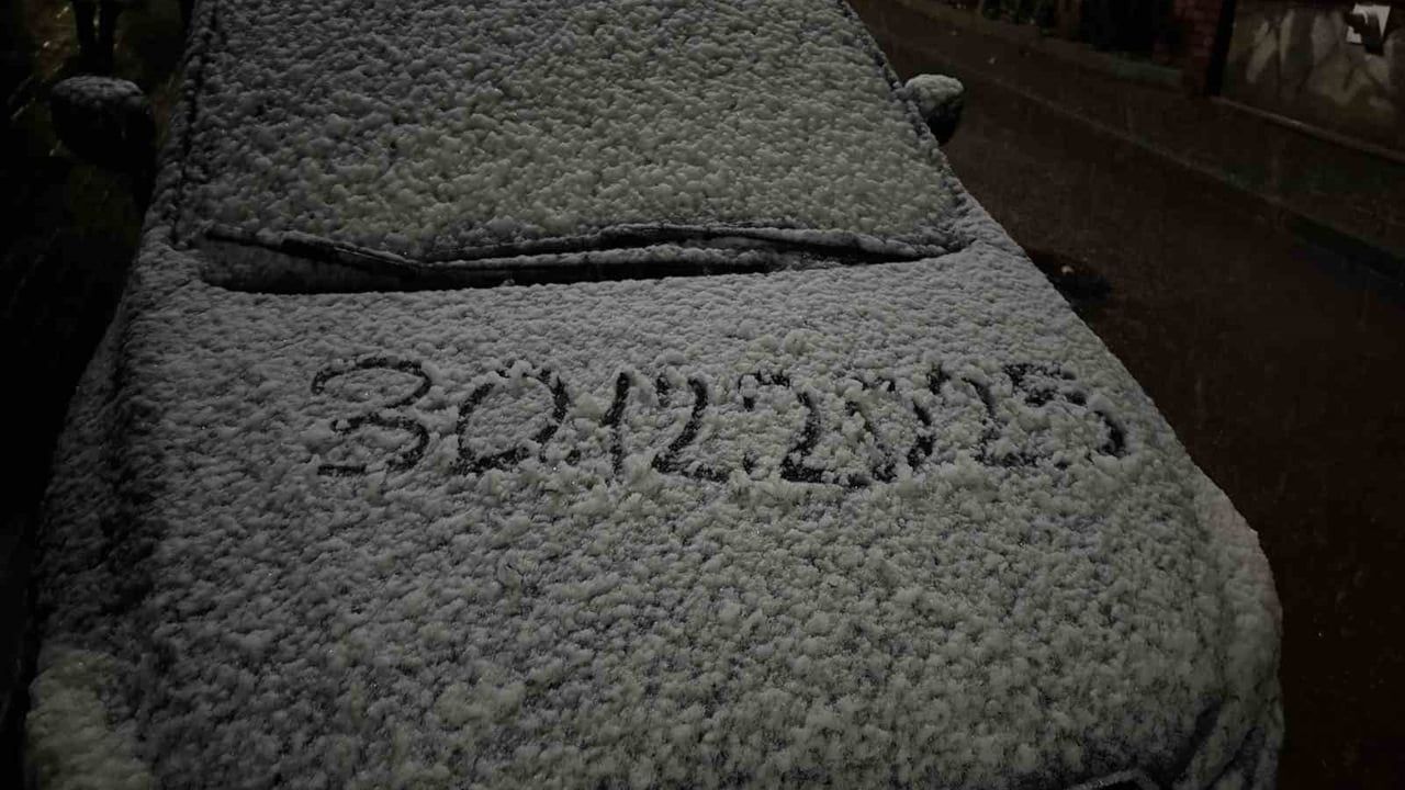 İstanbul'da Kar Yağışı Etkisini Gösterdi