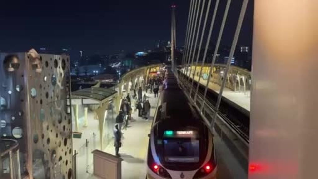 İstanbul'da Metro Seferleri Aksadı