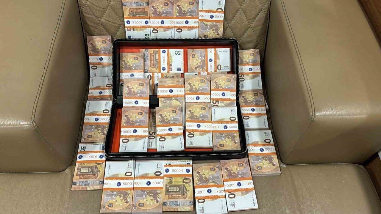 İstanbul'da Sahte Para Operasyonu: 150 Bin Avro Ele Geçirildi