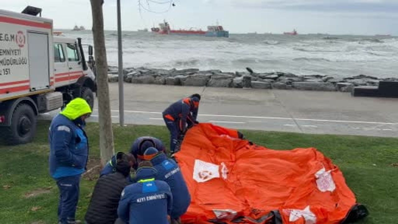 İstanbul'da Tankerlerden Acil Durum Çağrısı