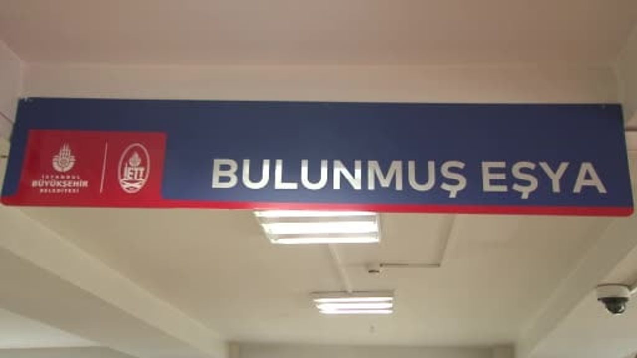 İstanbul'da Unutulan Eşyalar: Bir Bisikletten Merdivene