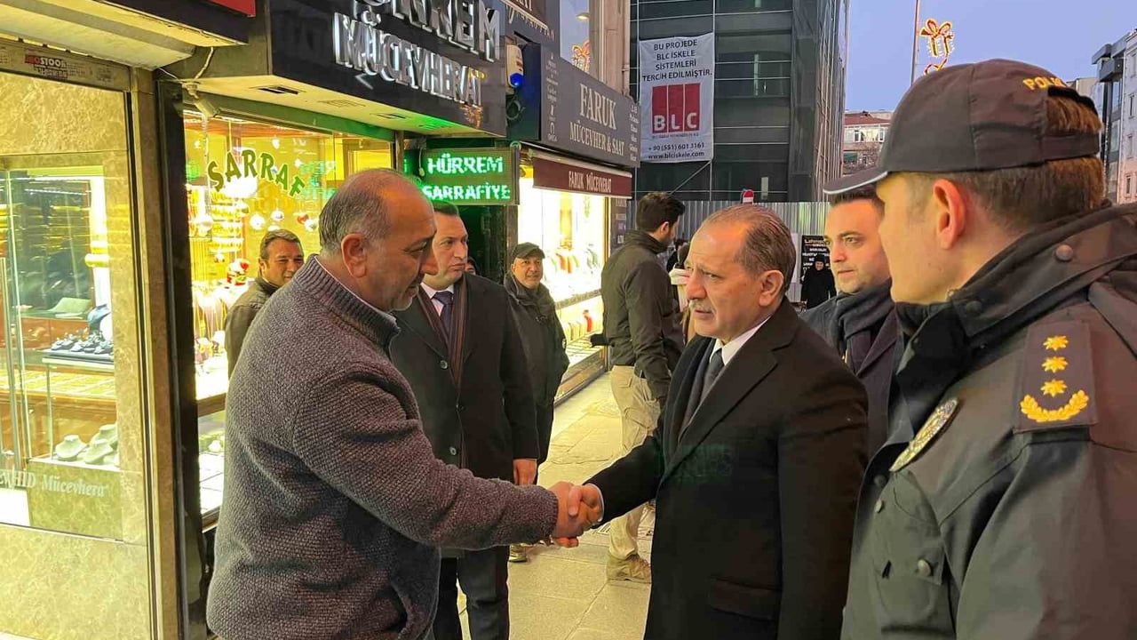 İstanbul İl Emniyet Müdürü Yıldız, Kadıköy Denetimlerini İnceledi