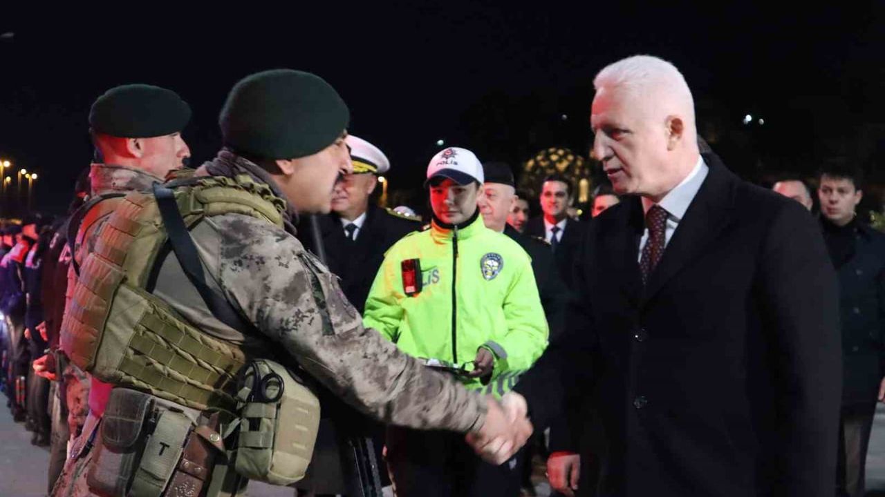 İstanbul Valisi Gül'den Yılbaşı Güvenlik Açıklaması
