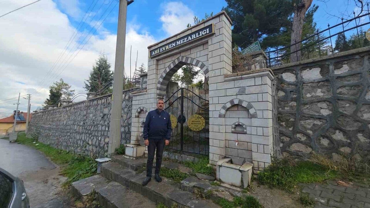 İstiklal Mahallesi'nde Yeni Mezarlık ve Tarihi Yapılar Talebi