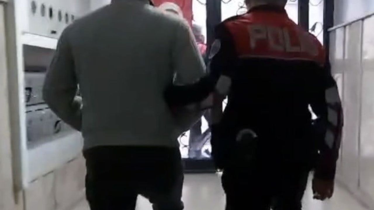 İzmir'de Eş Zamanlı Operasyonla 143 Şahıs Yakalandı