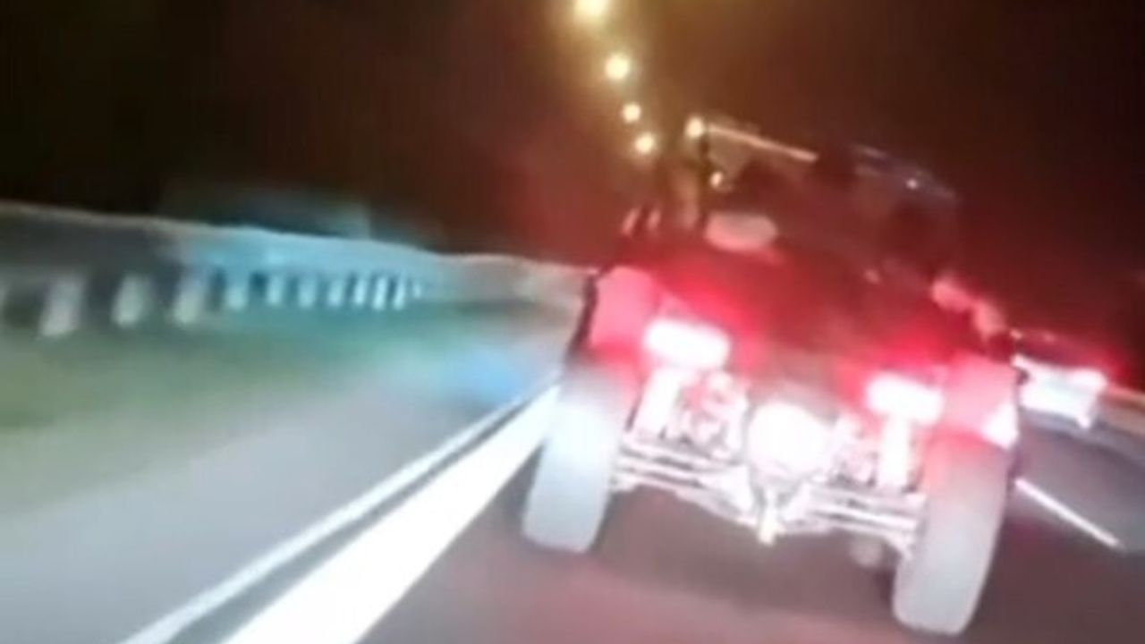 İzmir'de Tehlikeli Sürüş Yaparak Yakalanan Sürücü