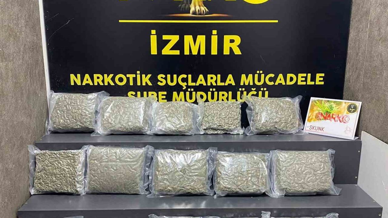 İzmir'de Uyuşturucu Operasyonu: 21 Kilo Skank Ele Geçirildi