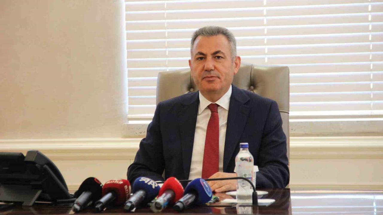 İzmir'de Yılbaşı Akşamı İçin 13 Bin 385 Personel Görevde