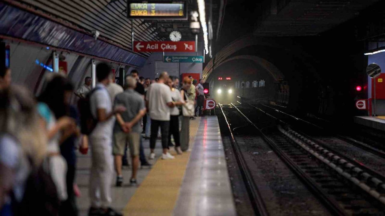 İzmir'de Yılbaşı Ulaşım Düzenlemeleri