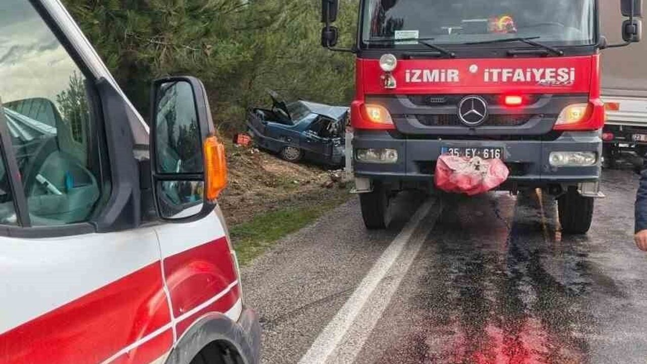 İzmir Menderes'te Feci Kaza: 2 Ölü, 2 Yaralı
