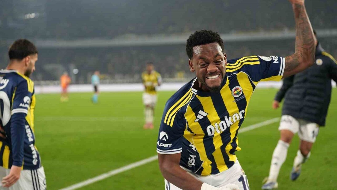 Jhon Duran Derbide Yine Sahne Aldı