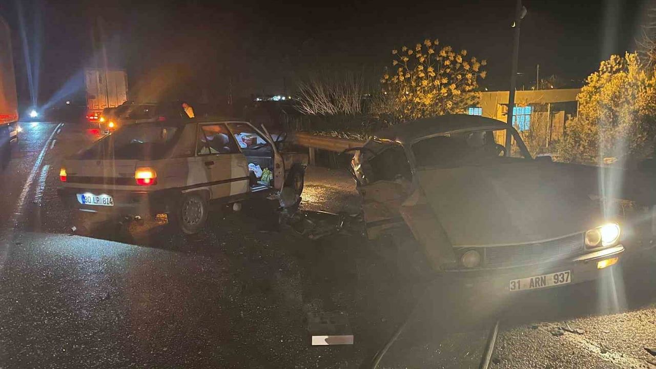 Kadirli'de Trafik Kazası: 1 Ölü, 2 Yaralı