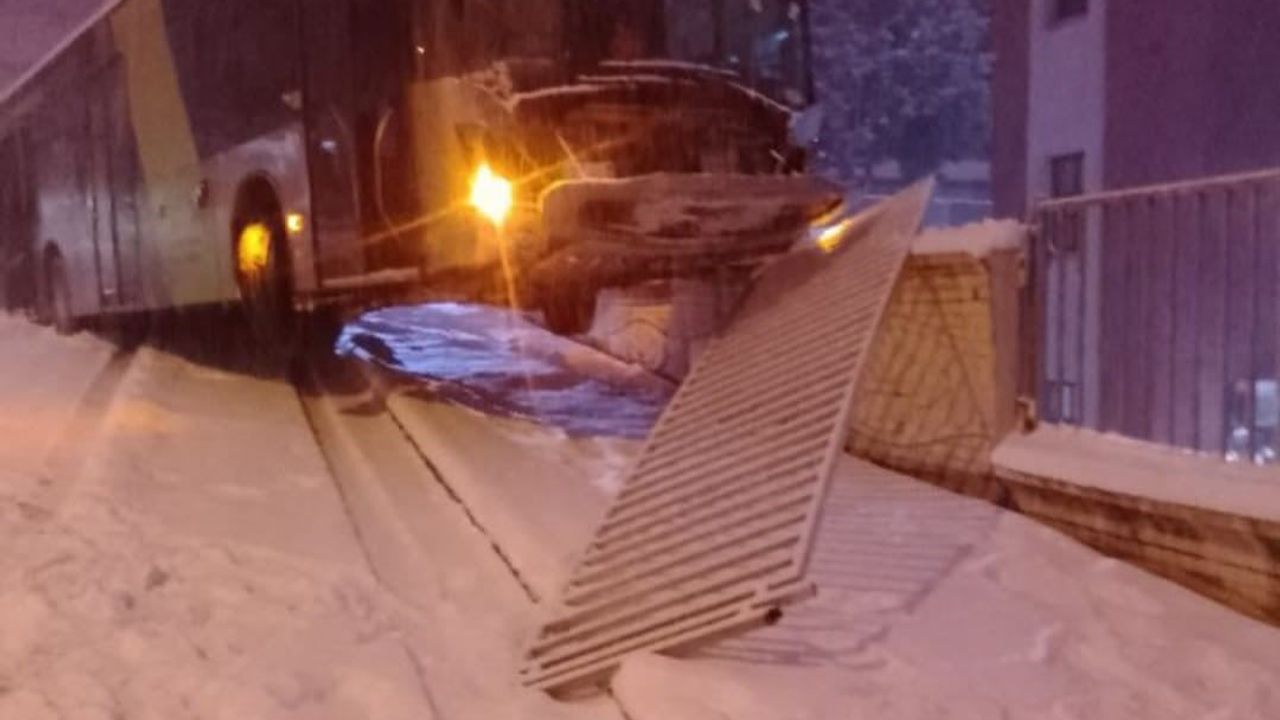 Kahramanmaraş'ta Kar Yağışı Sonrası Otobüs Kazası