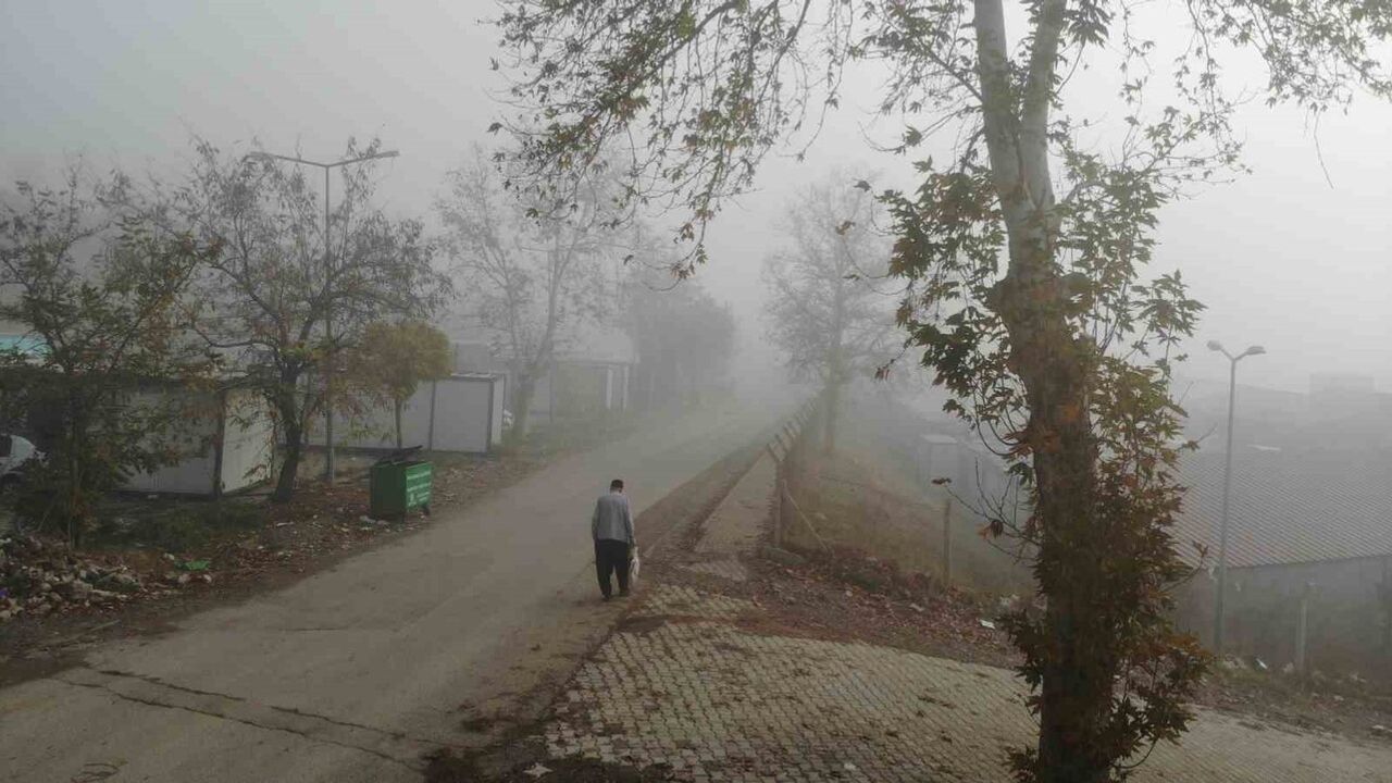 Kahramanmaraş'ta Sabah Saatlerinde Yoğun Sis