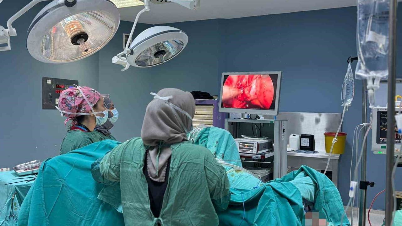 Kahta Devlet Hastanesi'nde Yenilikçi Cerrahi Uygulama