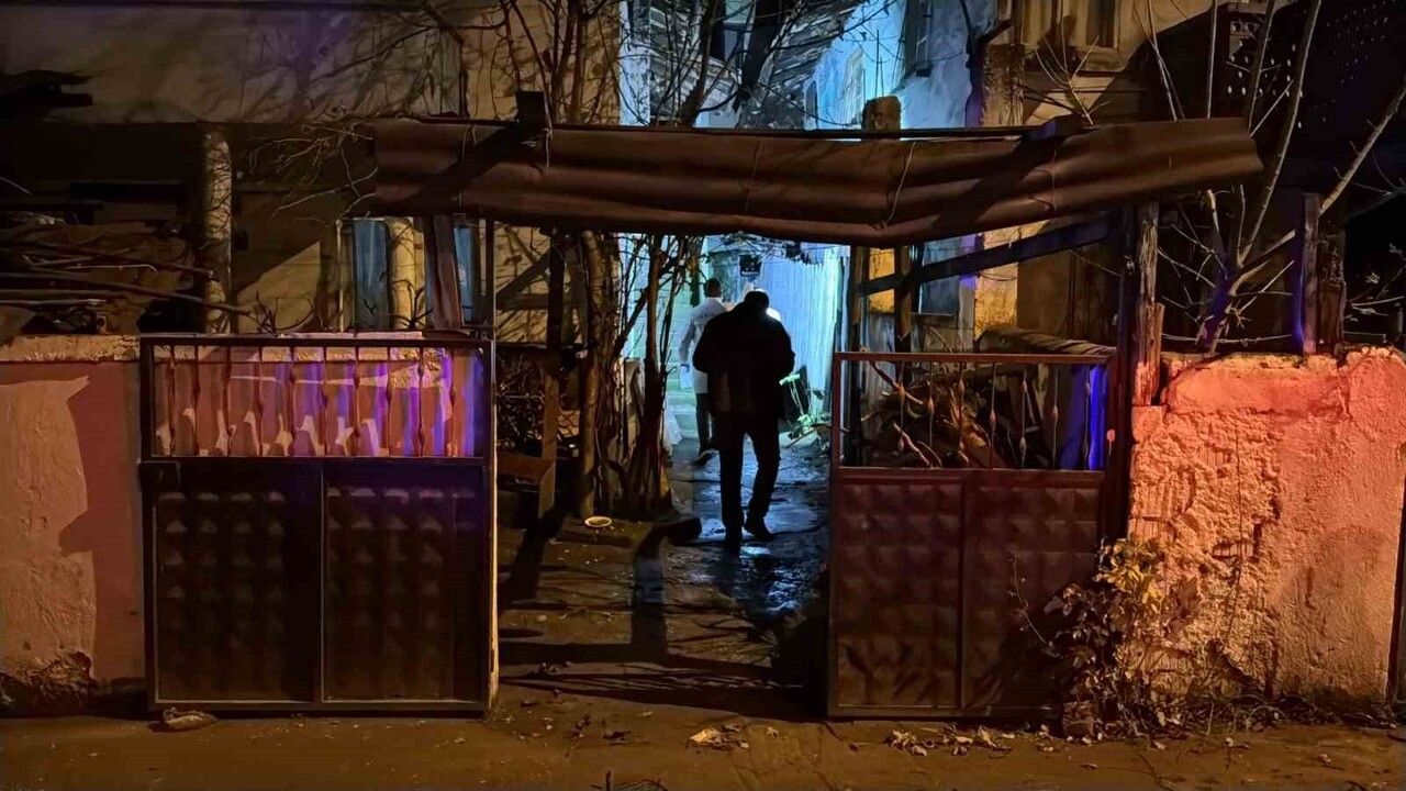 Karabük'te Tartışma Kanlı Bitti: 17 Yaşındaki Çocuk Babasına Ateş Etti