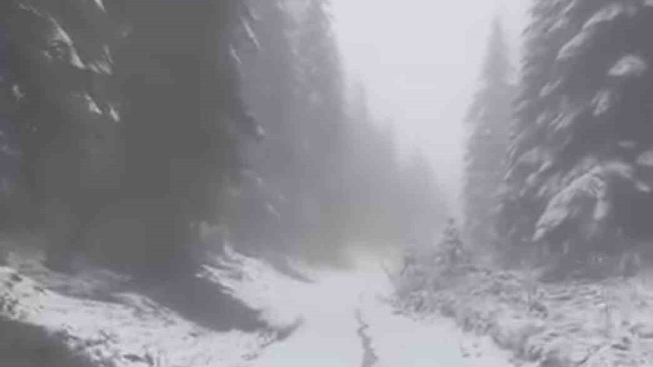 Karabük’te Yüksek Kesimlerde Kar Yağışı Devam Ediyor