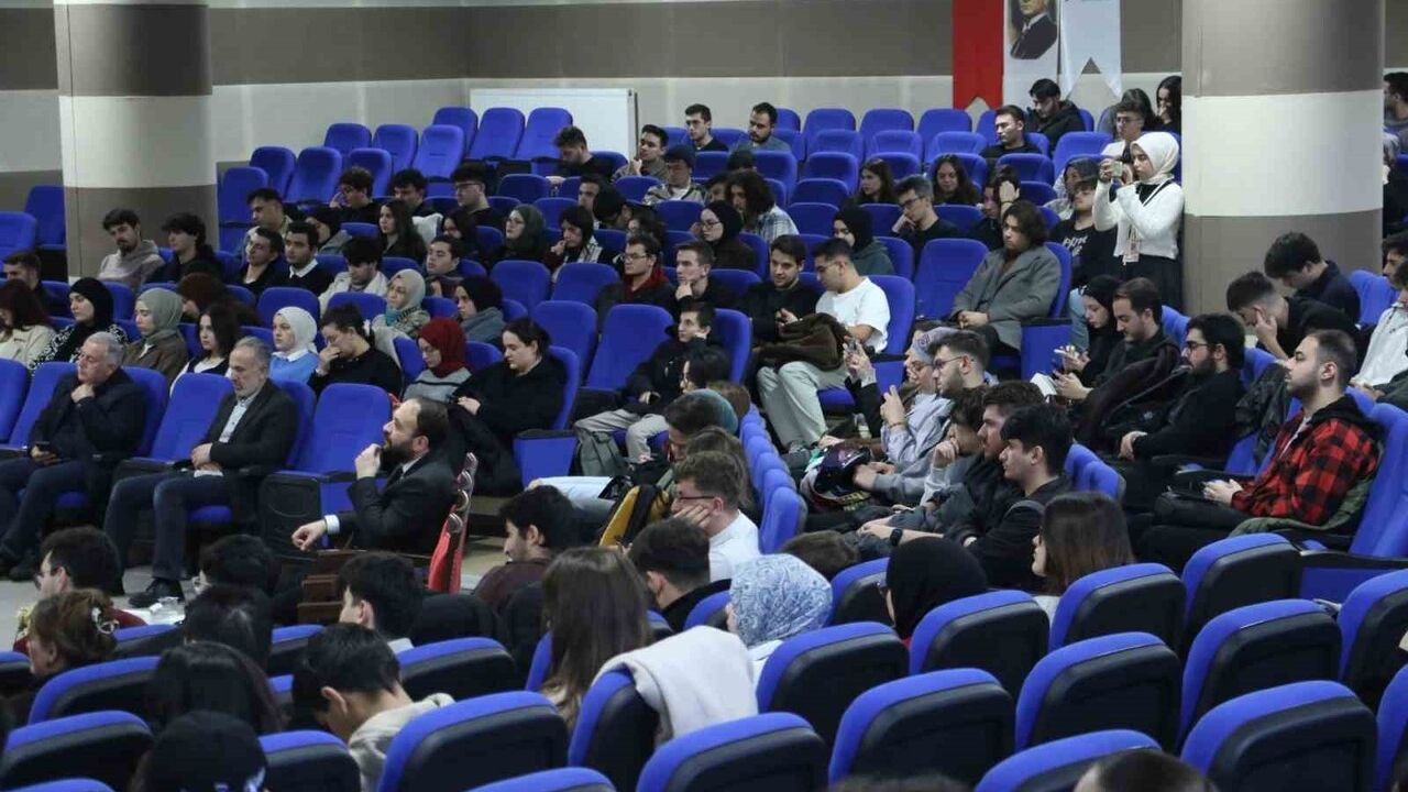 Karabük Üniversitesi'nde Bulut Teknolojileri Üzerine 'Cloud Day' Etkinliği