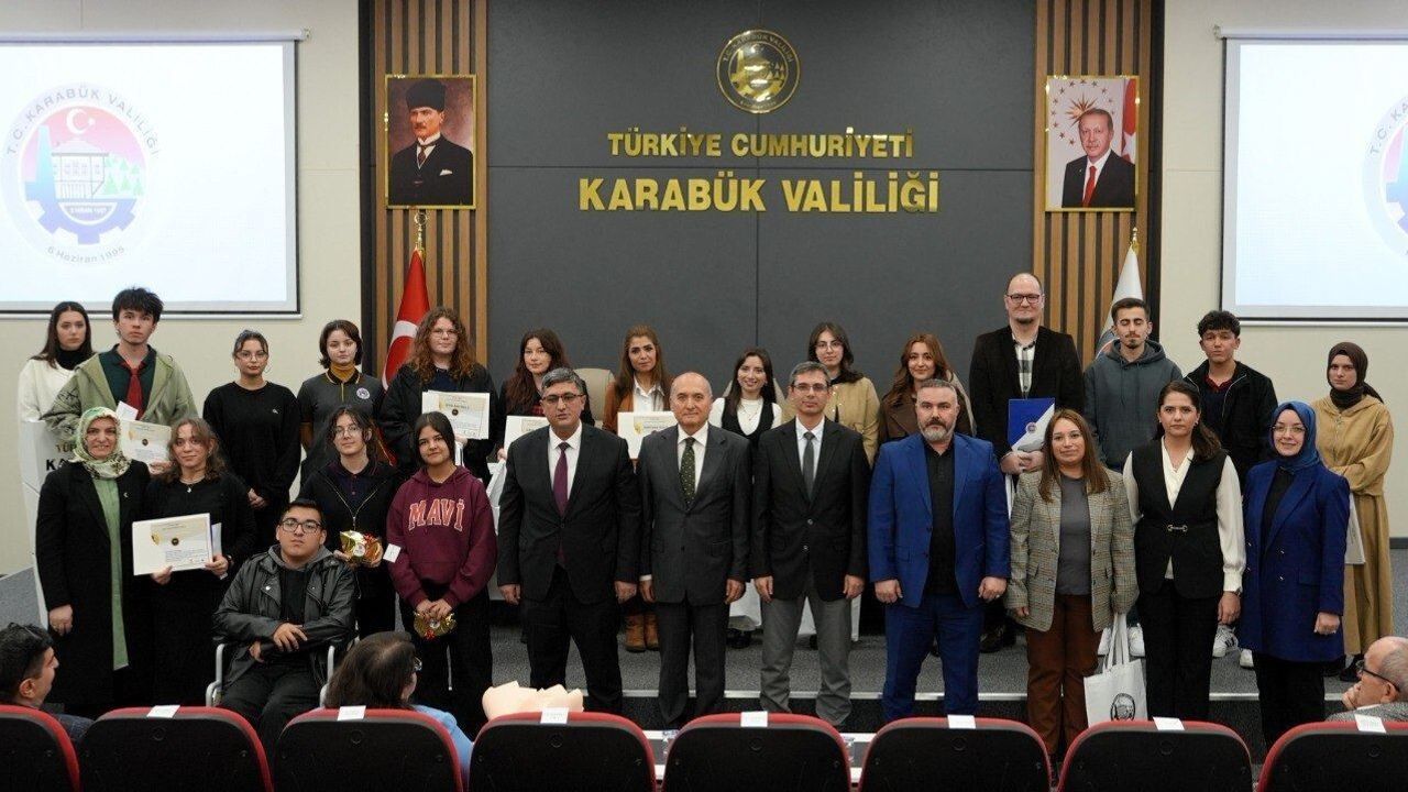 Karabük Üniversitesi'nden İnsan Hakları Günü Etkinlikleri